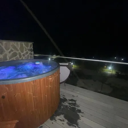Aparts4u - Kras Apartament B109 Z Prywatna Sauna, Jacuzzi I Widokiem Na Gory